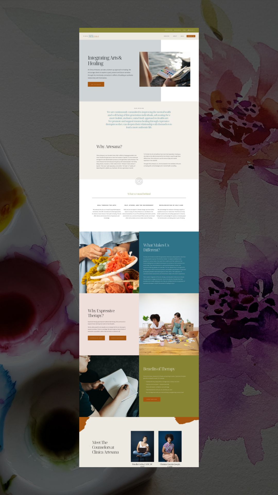 Squarespace website design mockup for Clinica Artesana, an expressive therapy clinic in Florida